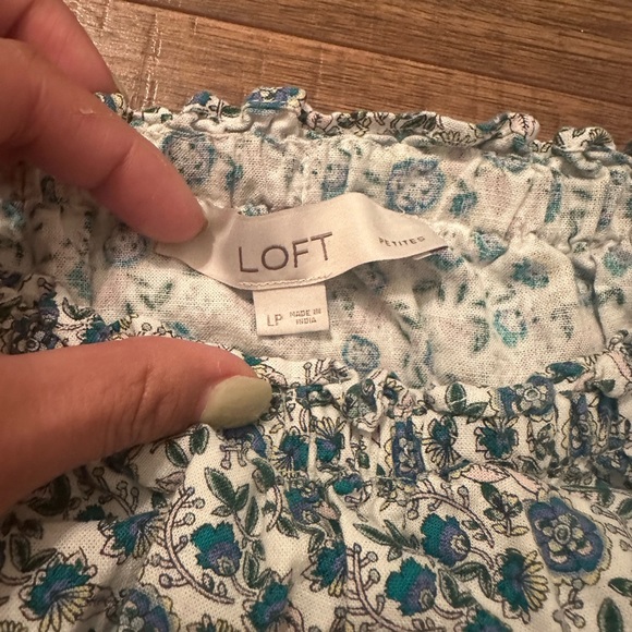 Off the Shoulder Floral Top - Picture 2 of 3